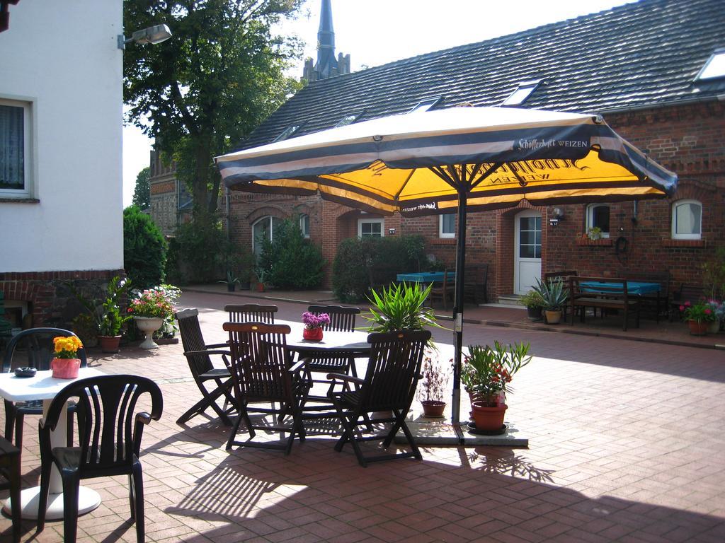 Landgasthof Simke Hotel Rietz Neuendorf Екстериор снимка